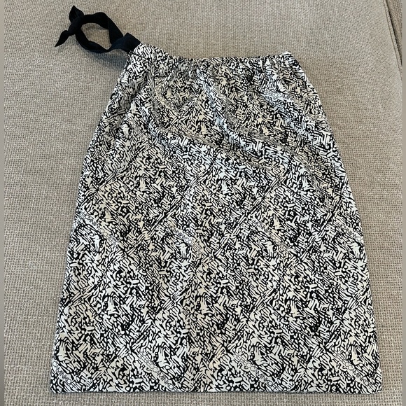 Rebecca Minkoff Silver Leather Crossbody Bag - Picture 10 of 11